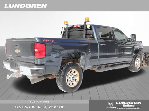 Used 2018 Chevrolet Silverado 2500 W/T w/ WT Convenience Package AWD/4WD image 3