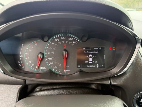 Used 2018 Chevrolet Trax LT w/ LT Convenience Package image 11