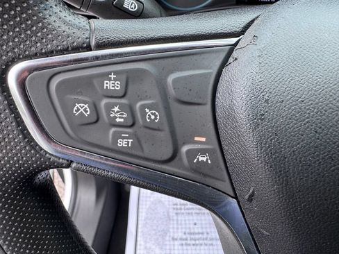 Used 2021 Chevrolet Equinox LS w/ LS Convenience Package FWD image 17