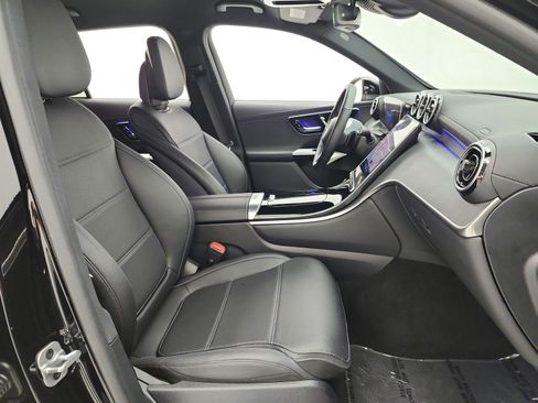 Used 2023 Mercedes-Benz GLC 300 4MATIC image 18