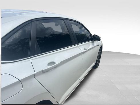 Used 2023 Volkswagen Jetta SEL FWD image 36