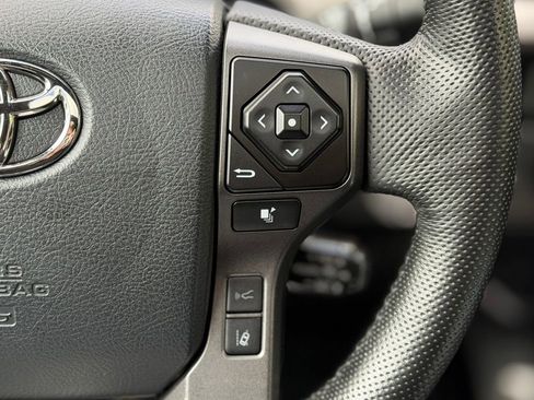 Used 2023 Toyota Tacoma TRD Off-Road w/ TRD Premium Off Road Package AWD/4WD image 9