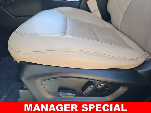 Used 2023 Ford Explorer Limited AWD/4WD image 30