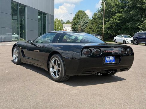 Used 1999 Chevrolet Corvette Coupe w/ Roof Pkg RWD image 4