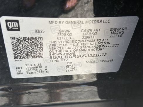 Used 2025 Buick Enclave Preferred FWD image 35