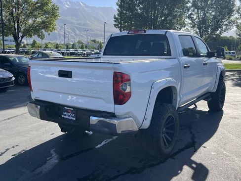 Used 2014 Toyota Tundra SR5 w/ SR5 Upgrade Package AWD/4WD image 8