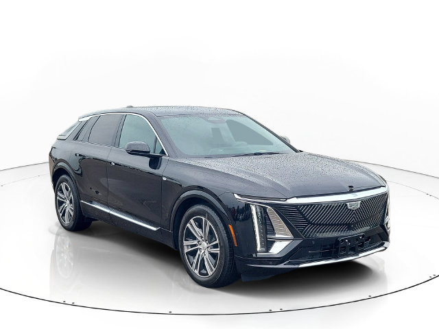 Certified 2024 Cadillac Lyriq Luxury AWD/4WD image 2