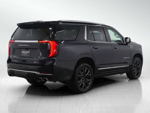 Used 2025 GMC Yukon Denali w/ Denali Reserve Package image 5