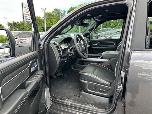 Used 2025 RAM 2500 Laramie image 35