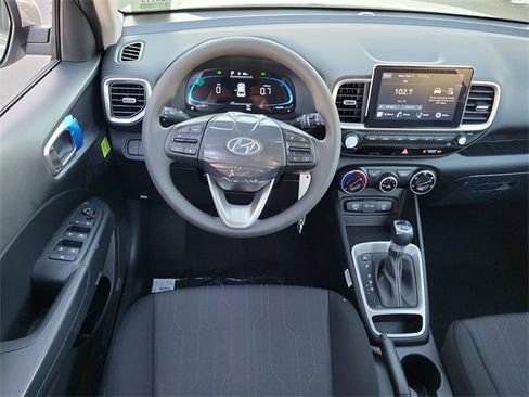 New 2026 Hyundai Venue SE image 7