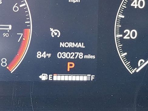 Used 2024 Honda HR-V LX image 24