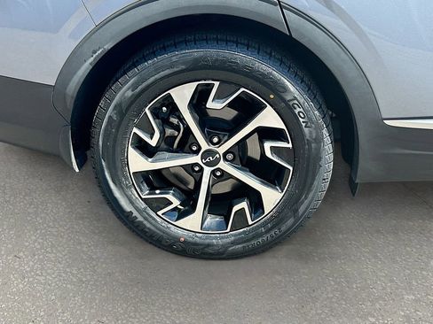 Certified 2024 Kia Sportage EX FWD image 30