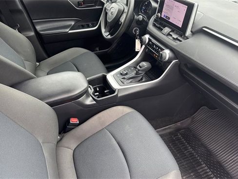 Used 2023 Toyota RAV4 LE image 20