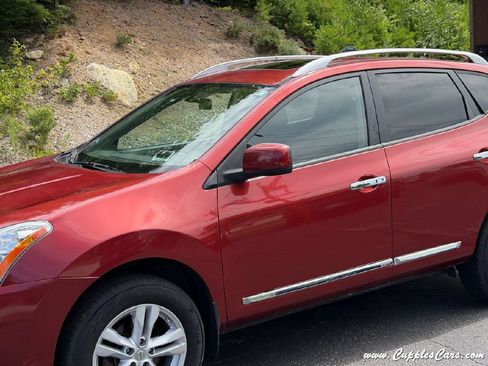 Used 2013 Nissan Rogue SV w/ Premium Pkg AWD/4WD image 29