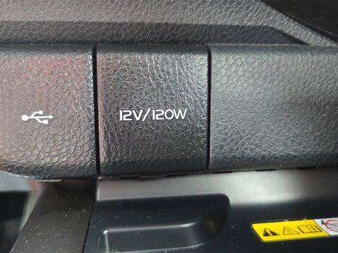 Used 2023 Toyota Camry XSE image 17