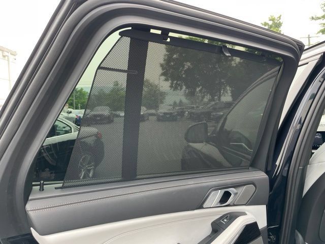 Certified 2024 BMW X5 xDrive50e w/ Executive Package AWD/4WD image 12