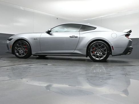 Certified 2025 Ford Mustang GT Premium w/ GT Performance Package RWD image 37