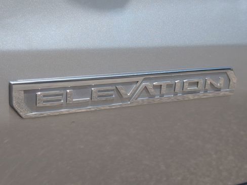 Used 2021 GMC Sierra 1500 Elevation image 10