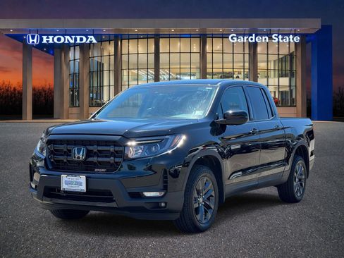 Certified 2025 Honda Ridgeline Sport image 1