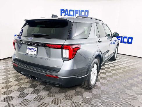 Used 2026 Ford Explorer Active image 10