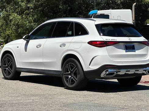 Certified 2025 Mercedes-Benz GLC 350e 4MATIC image 3