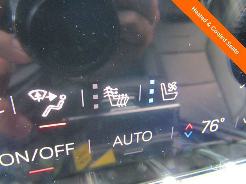 Used 2025 GMC Yukon Denali AWD/4WD image 20