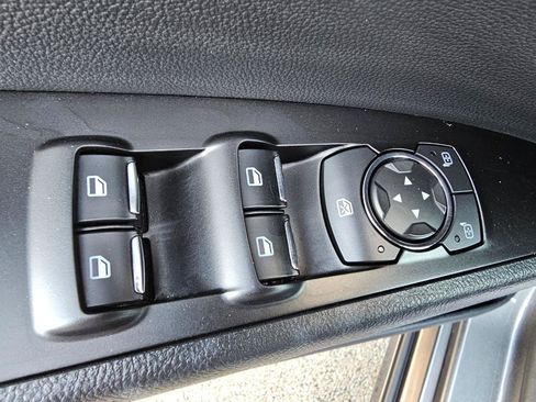 Used 2019 Ford Fusion SEL FWD image 33