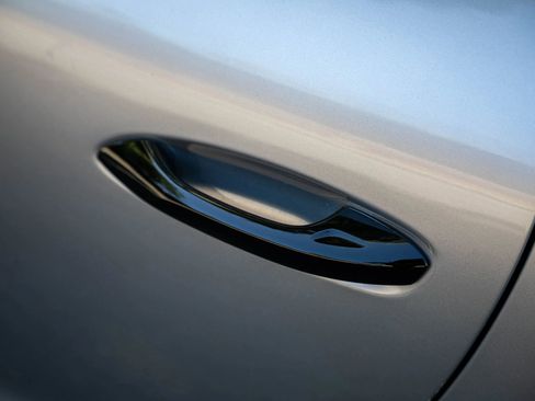 Used 2018 Porsche 911 Turbo S image 19