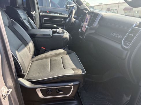 Used 2025 RAM 1500 Laramie AWD/4WD image 21