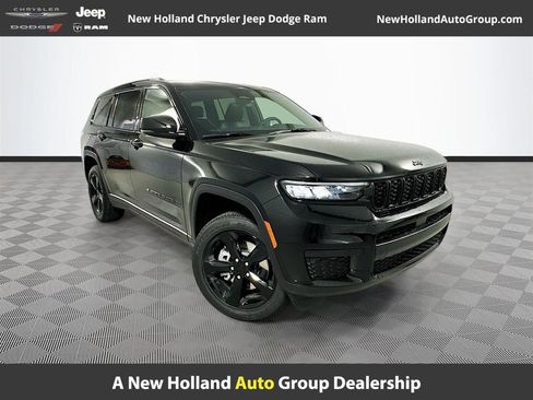 New 2025 Jeep Grand Cherokee L Altitude AWD/4WD image 1