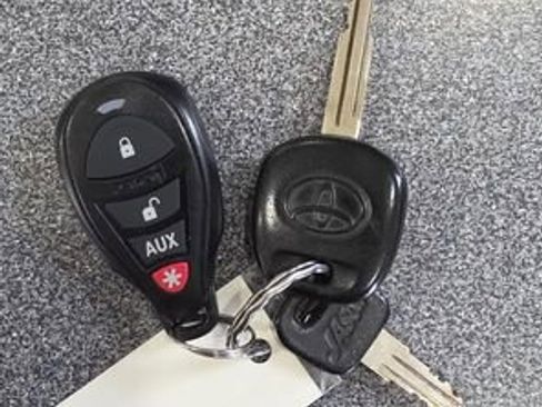 Used 2012 Toyota Tacoma 4x4 Double Cab image 28