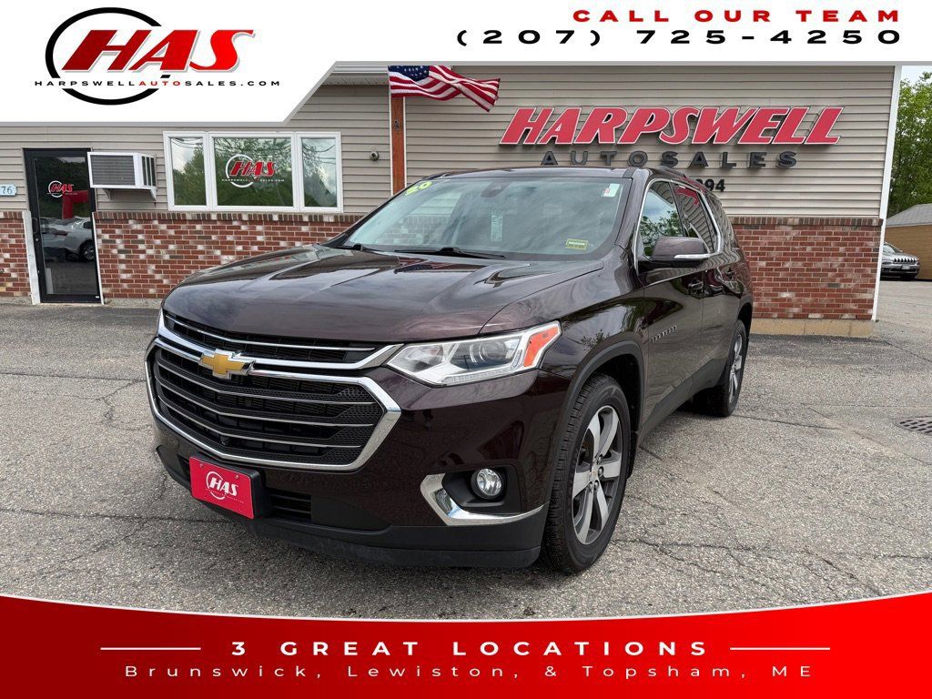 Used 2020 Chevrolet Traverse LT w/ LT Premium Package AWD/4WD image 1