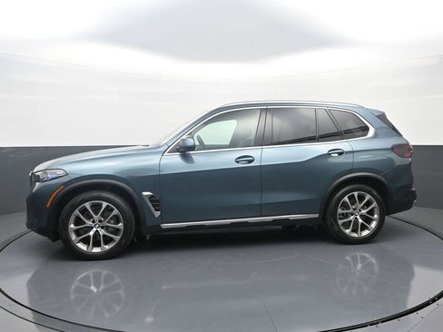 Used 2025 BMW X5 xDrive40i image 4