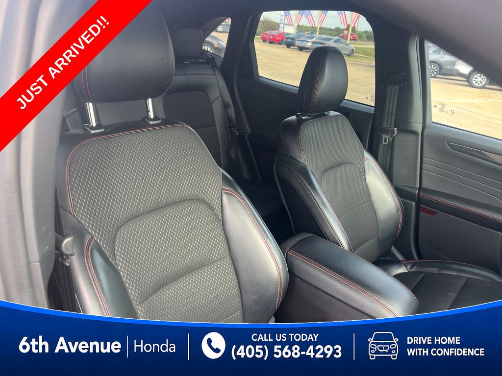 Used 2025 Ford Escape ST-Line Select AWD/4WD image 18