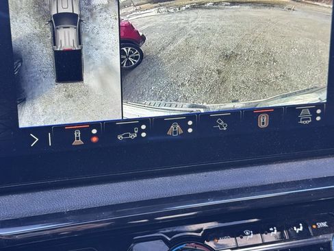 Used 2024 GMC Sierra 2500 AT4 w/ AT4 Premium Plus Package image 24