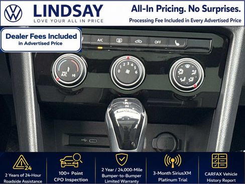 Used 2023 Volkswagen Taos SE w/ Panoramic Sunroof Package AWD/4WD image 17