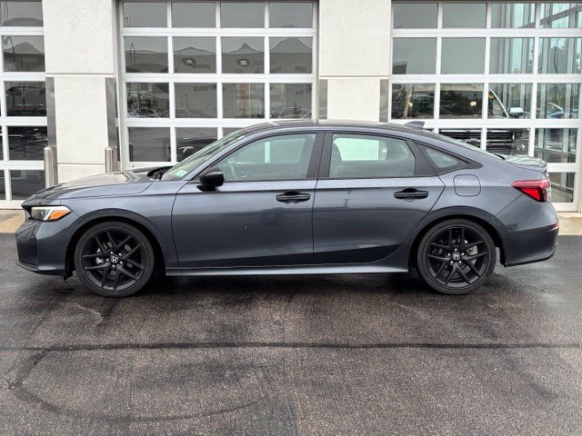 Used 2025 Honda Civic Sport image 3
