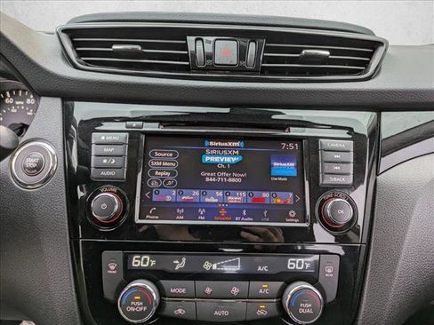 Used 2021 Nissan Rogue Sport SL image 14