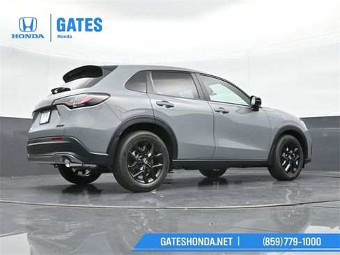 Certified 2025 Honda HR-V Sport image 37