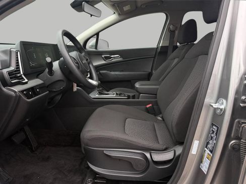 Certified 2025 Kia Sportage LX image 21