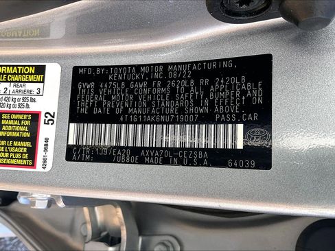 Used 2022 Toyota Camry SE w/ Cold Weather Package image 37