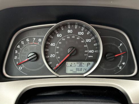 Used 2015 Toyota RAV4 XLE AWD/4WD image 10