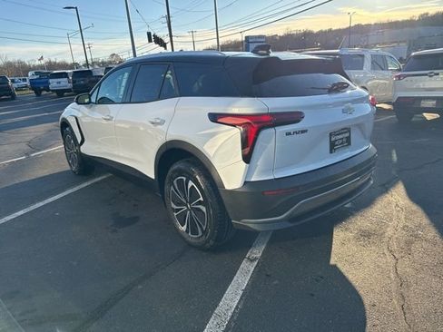 New 2026 Chevrolet Blazer EV LT AWD/4WD image 5