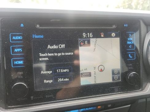 Used 2016 Toyota Tacoma TRD Sport w/ Premium & Technology Package AWD/4WD image 9
