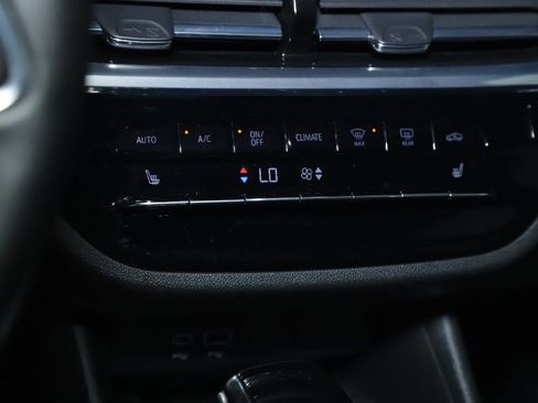 Used 2024 Buick Envista Sport Touring FWD image 26