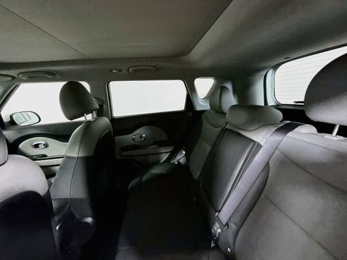 Used 2018 Kia Soul + w/ + Primo LIT Package FWD image 22