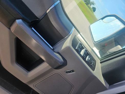 Used 2018 Ford F150 XLT w/ Equipment Group 302A Luxury RWD image 11
