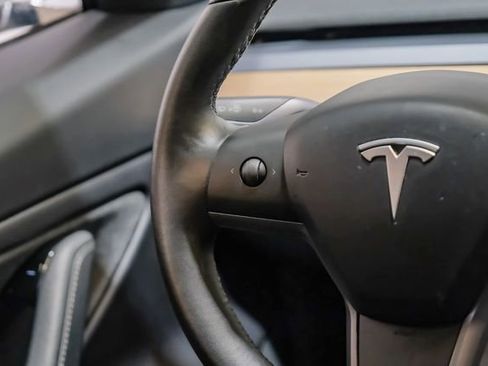 Used 2019 Tesla Model 3 Standard Range Plus image 26