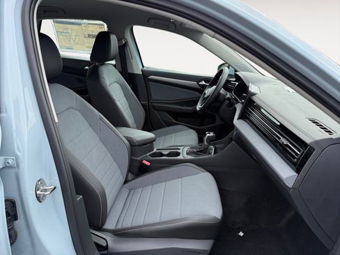 New 2025 Volkswagen Jetta SE image 19