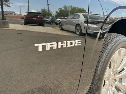 Used 2024 Chevrolet Tahoe Premier w/ Premium Package RWD image 3